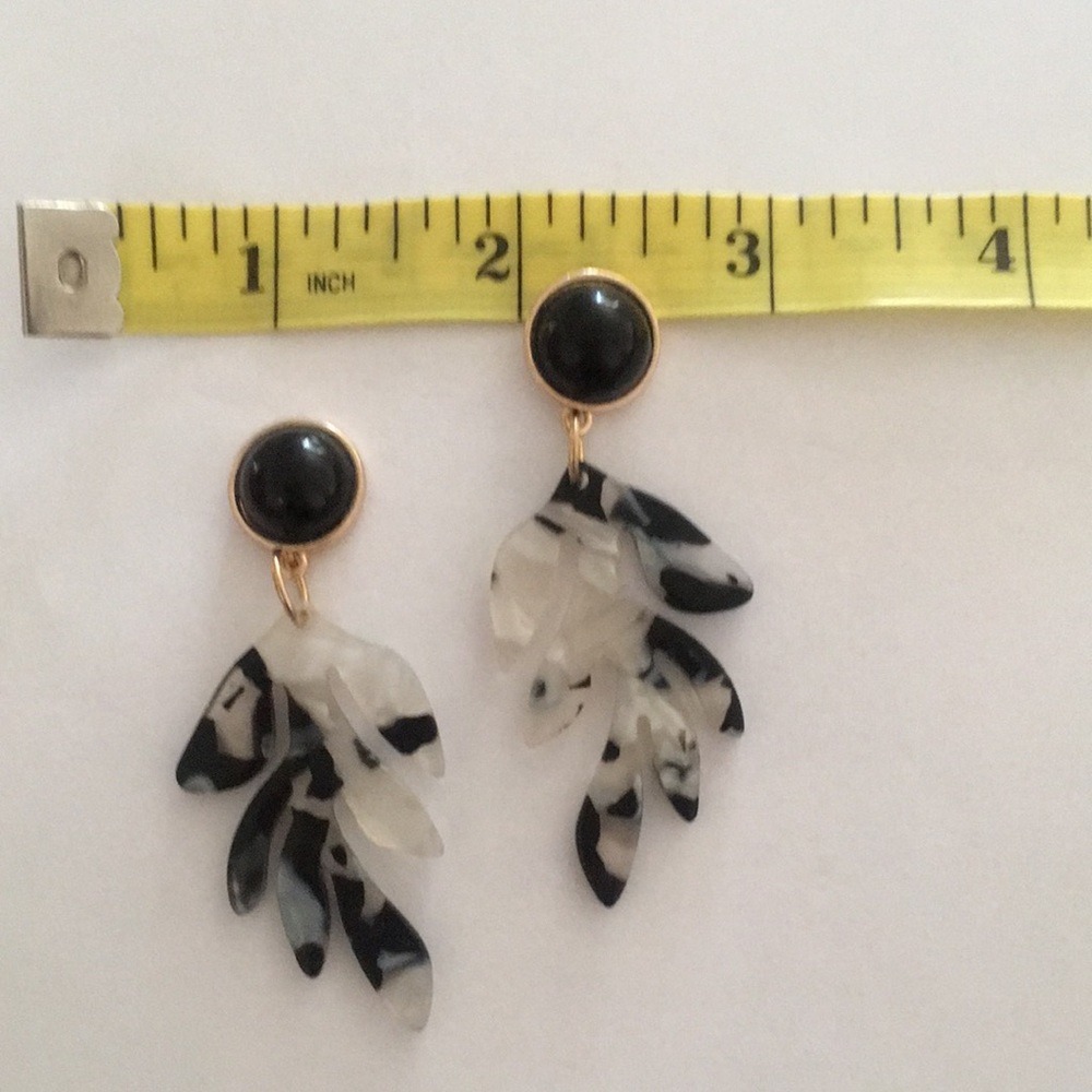 EARRINGS - Picture 3 of 3